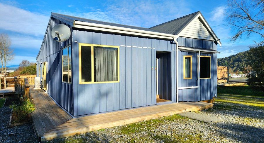  at 10 Kilgour Street, Seacliff