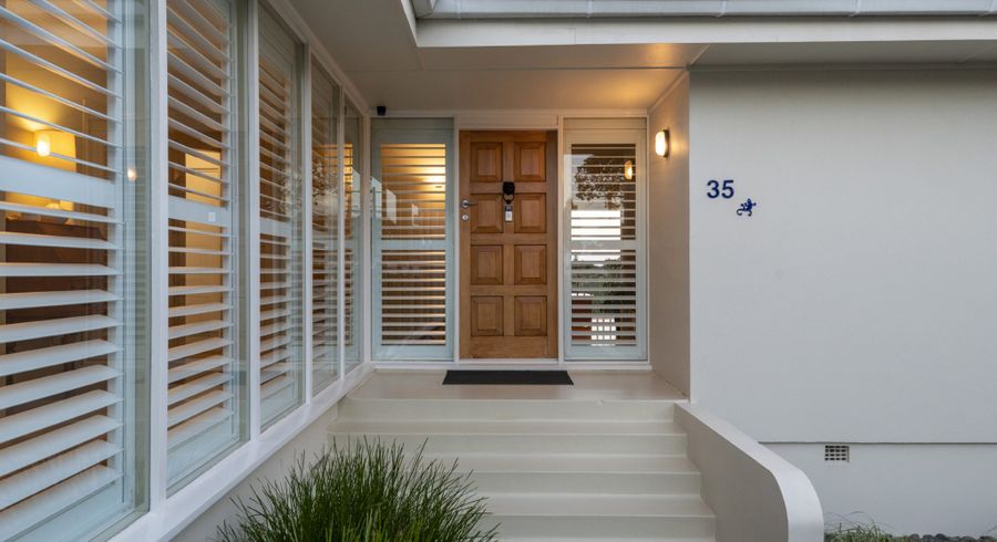  at 35 Onewa Road, Northcote, Auckland