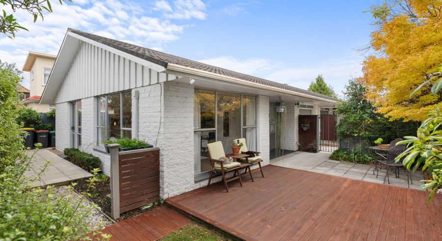  at 35 Montclare Avenue, Avonhead, Christchurch City, Canterbury