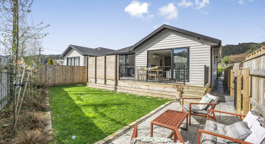  at 2/5 Westminster Road, Wainuiomata, Lower Hutt, Wellington