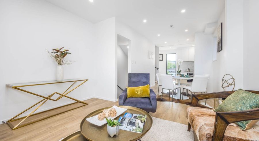  at 4/54 Taharoto Road, Takapuna, North Shore City, Auckland