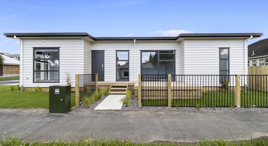  at 1/2 Searancke Place, Fairfield, Hamilton, Waikato