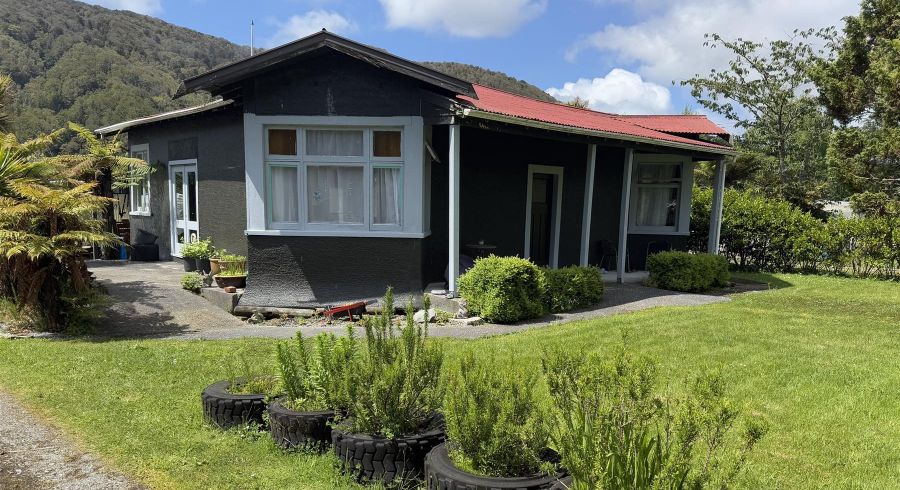  at 23 Oxford Street, Taylorville, Grey, West Coast