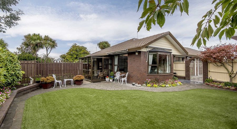  at 2/5 Wynand Place, Sockburn, Christchurch