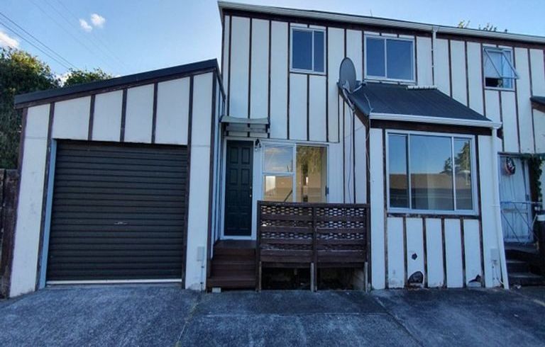  at 9 Miro Street, New Lynn, Waitakere City, Auckland