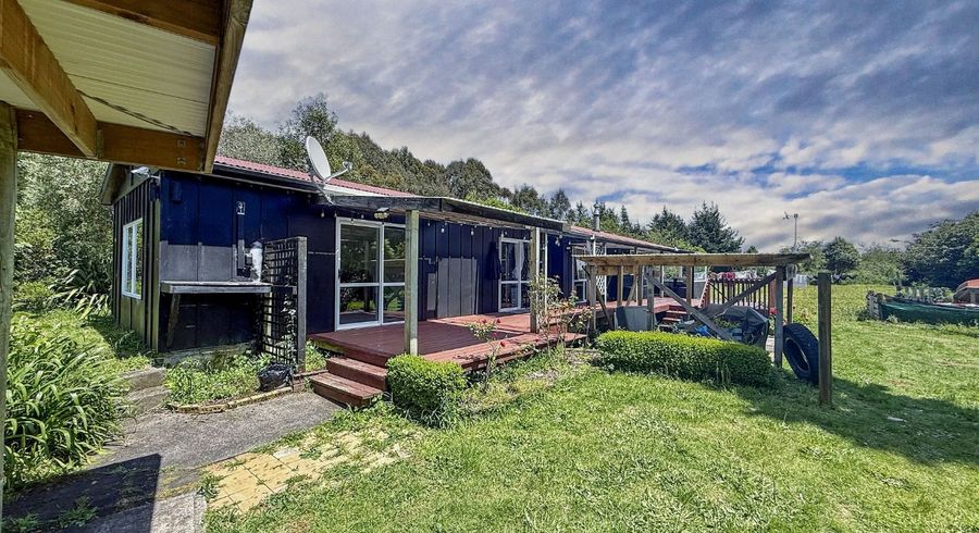  at 194 Main Road South, Raumati South, Kapiti Coast, Wellington