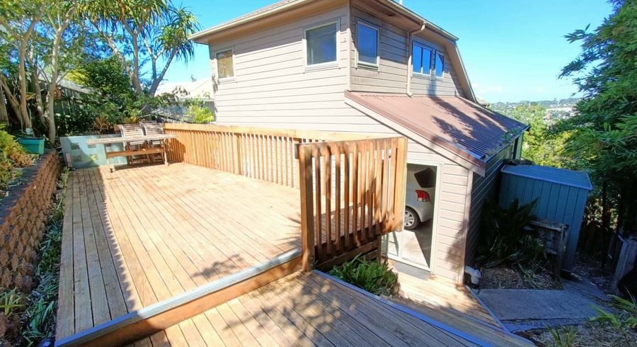  at 274 Glamorgan Drive, Northcross, North Shore City, Auckland