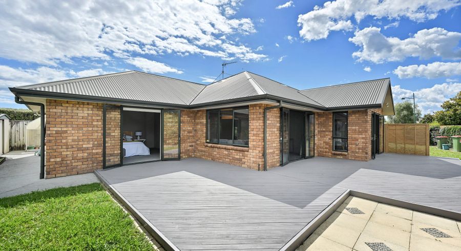  at 10 Gracefield Place, Huntington, Hamilton