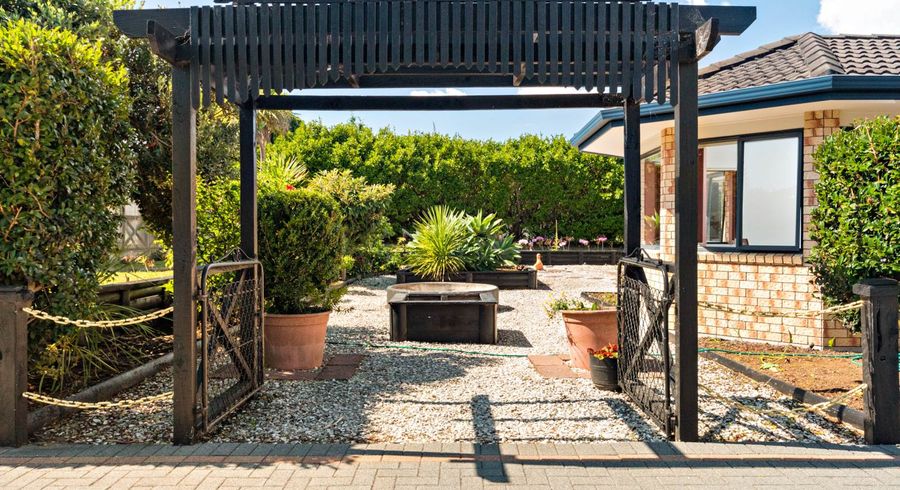  at 121 Saddleton Road, Pukekohe