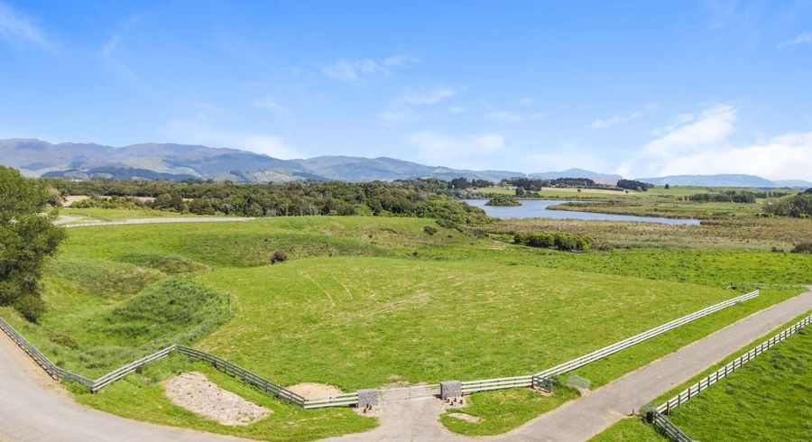  at 49 Whio Grove, Hokio Beach, Horowhenua, Manawatu / Whanganui