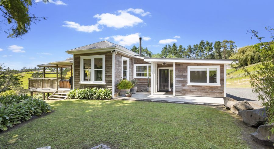  at 17 Amreins Road, Henderson