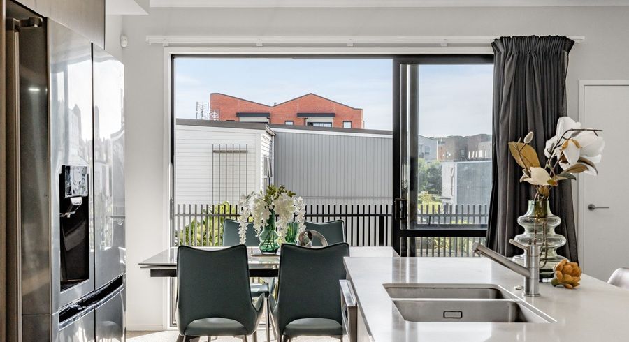  at 5 William Stratton Lane, Hobsonville, Waitakere City, Auckland