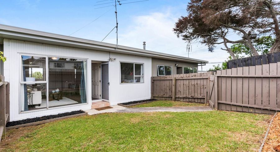 at 2/174 Birkdale Road, Birkdale, North Shore City, Auckland