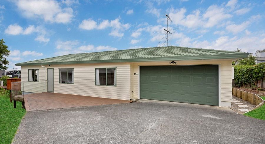  at 2/29 Bruce Road, Glenfield, North Shore City, Auckland