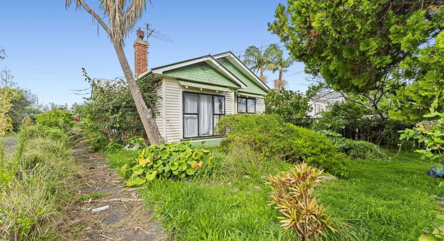  at 42 Earlsworth Road, Mangere East, Auckland