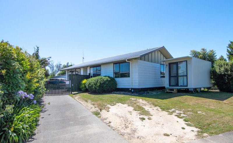  at 8 Newton Place, Westbrook, Palmerston North