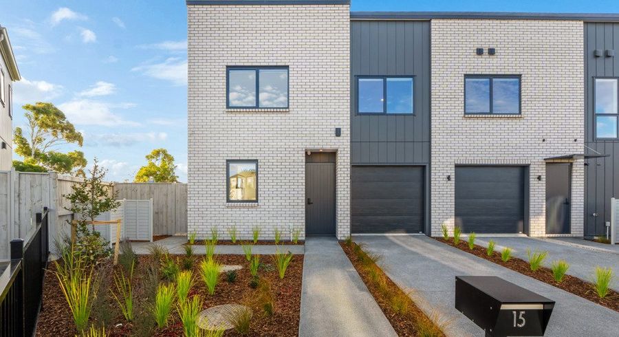  at 15 Pohorama Lane, Conifer Grove, Papakura, Auckland