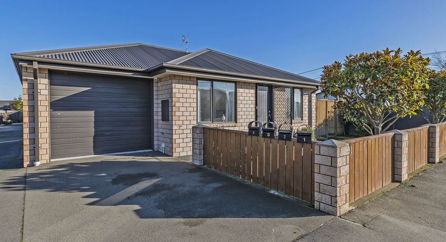  at 1/191 Gayhurst Road, Dallington, Christchurch