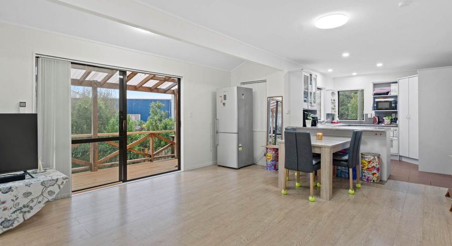 at 3/195 Sunnynook Road, Wairau Valley, North Shore City, Auckland