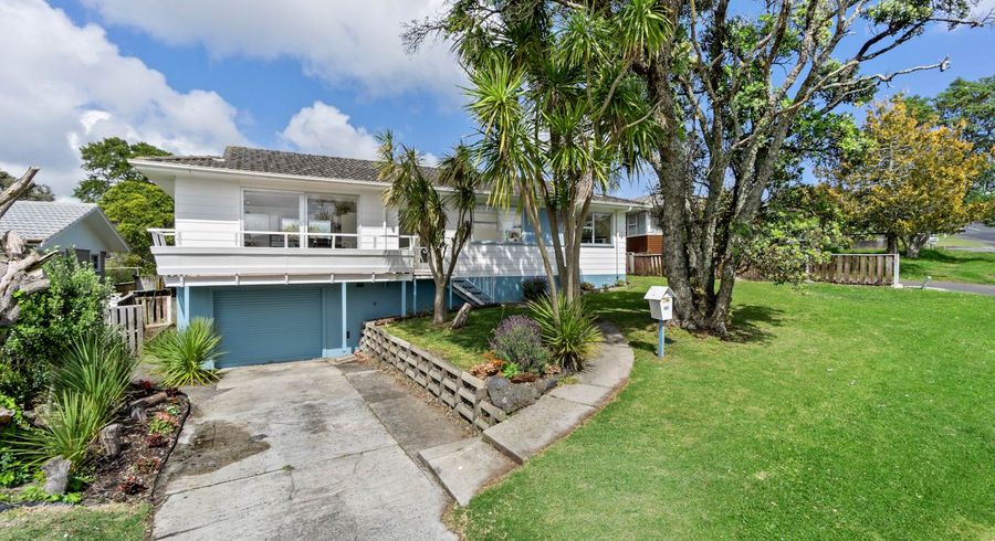  at 35 Felgrove Street, Glendene, Auckland