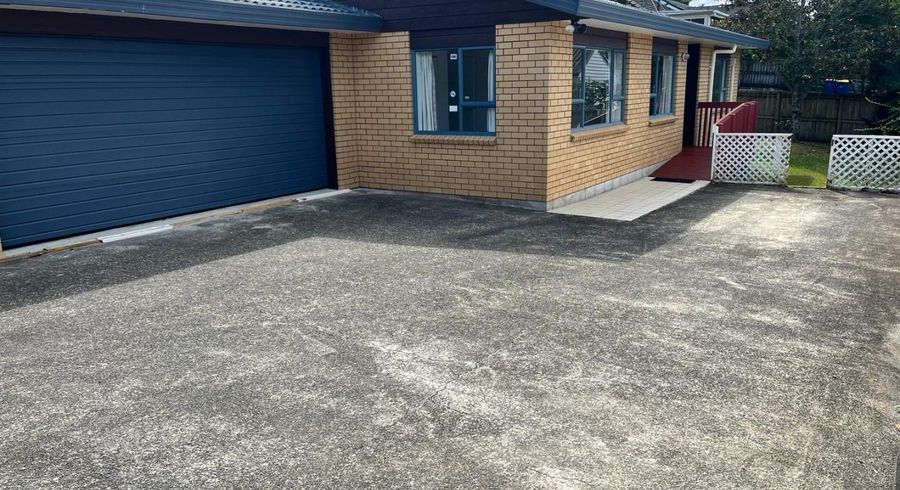  at 3213A Great North Road, New Lynn, Waitakere City, Auckland