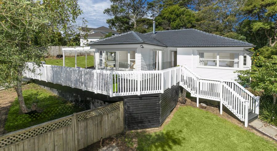  at 9 The Close, Greenhithe, Auckland