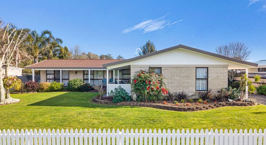  at 52 Racecourse Road, Waiuku, Waiuku