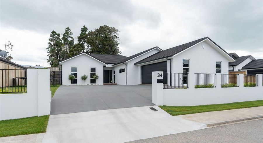  at 34 The Meadows Drive, Flagstaff, Hamilton
