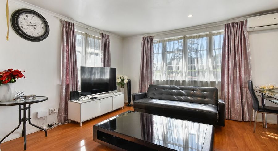  at 2/11 Nield Road, Manurewa, Auckland
