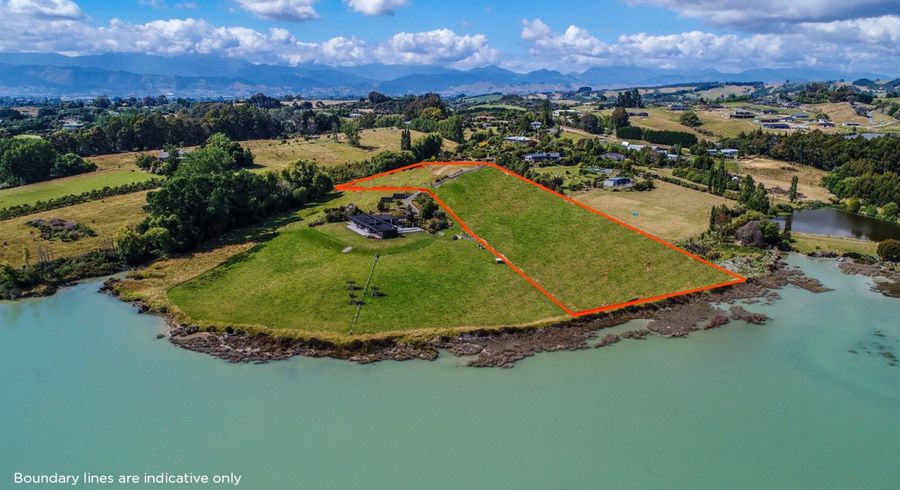  at 50 Pukeko Lane, Redwood Valley