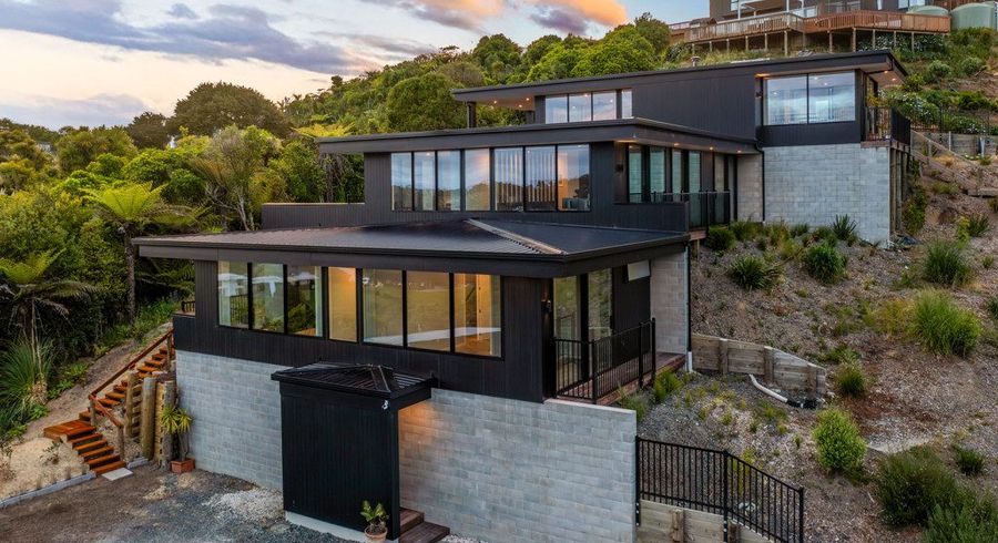  at 181 Point View Drive, East Tamaki Heights, Manukau City, Auckland