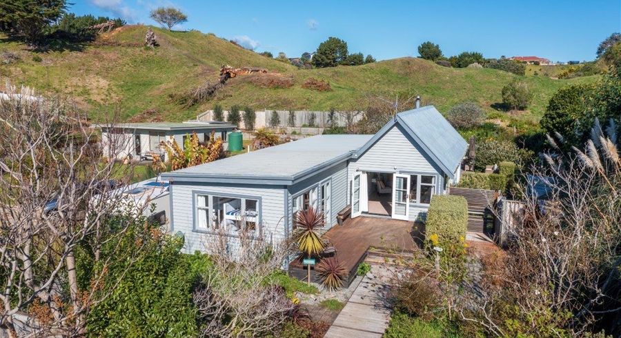  at 52 Te Moana Road, Waikanae Beach, Waikanae