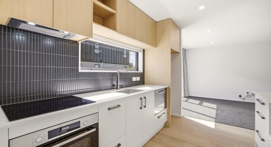  at 2/9 Spring Grove Street , Spreydon, Christchurch City, Canterbury