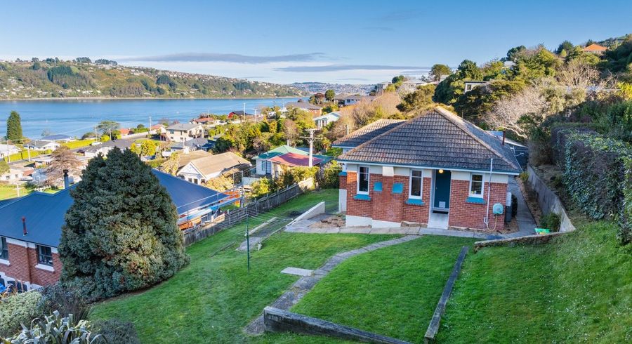  at 10 Seddon Street, Ravensbourne, Dunedin