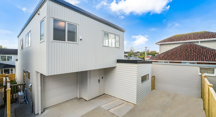  at 3B Tui Street, Belmont, North Shore City, Auckland