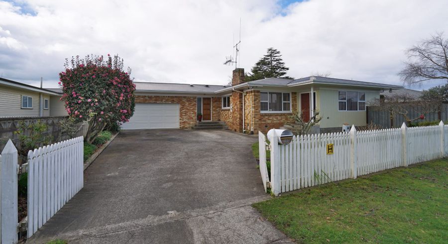  at 2 Dover Road, St Andrews, Hamilton