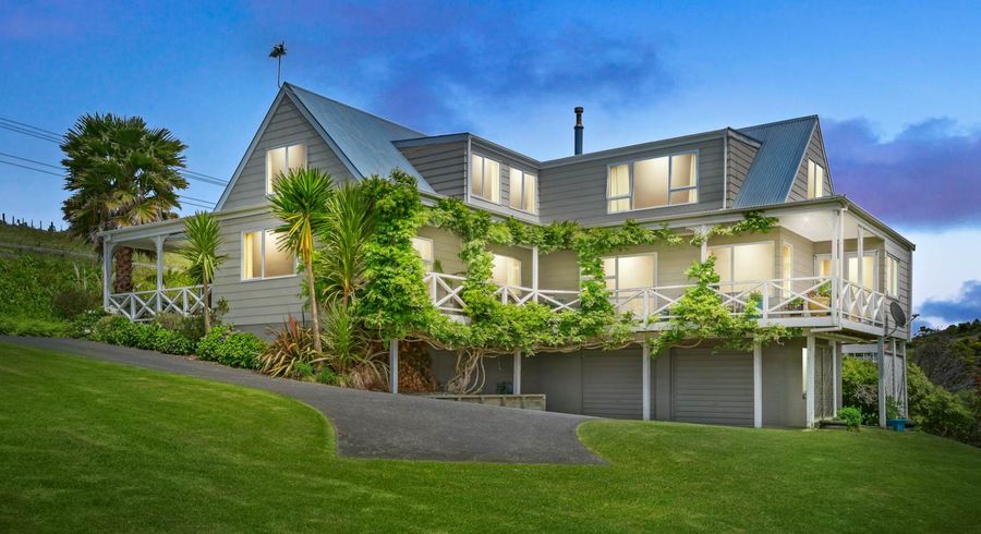  at 135 Hillcrest Road, Hatfields Beach, Orewa