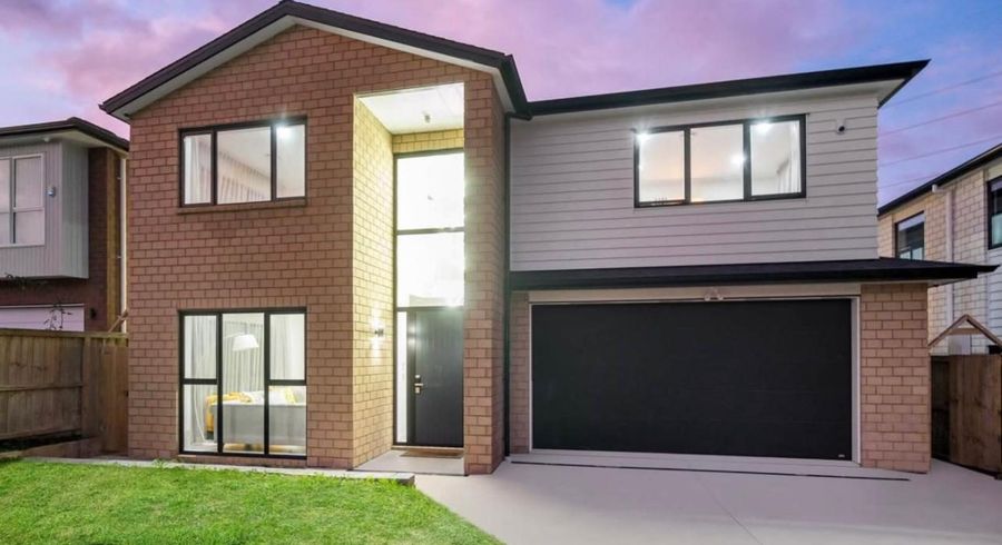  at 98 Tir Conaill Avenue, Flat Bush, Manukau City, Auckland