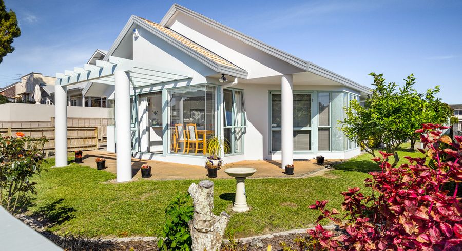  at 1/447 Blockhouse Bay Road, Blockhouse Bay, Auckland