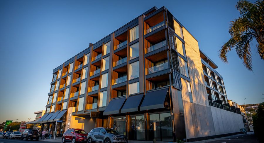 at 32 Anzac Road, Browns Bay, North Shore City, Auckland