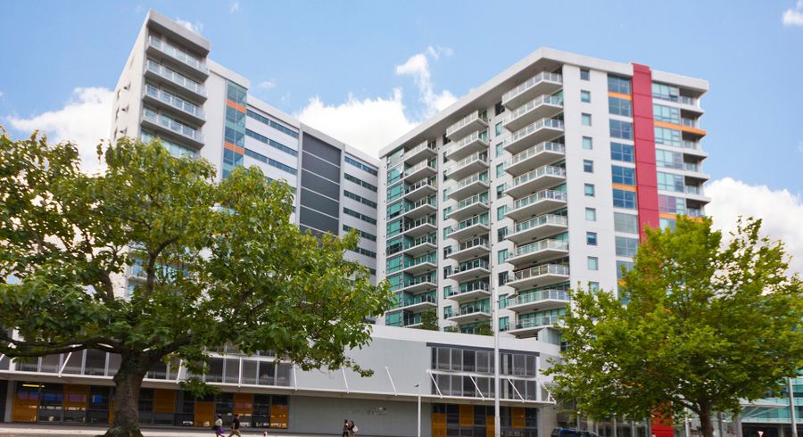  at 1408/30 Beach Road, Auckland Central, Auckland
