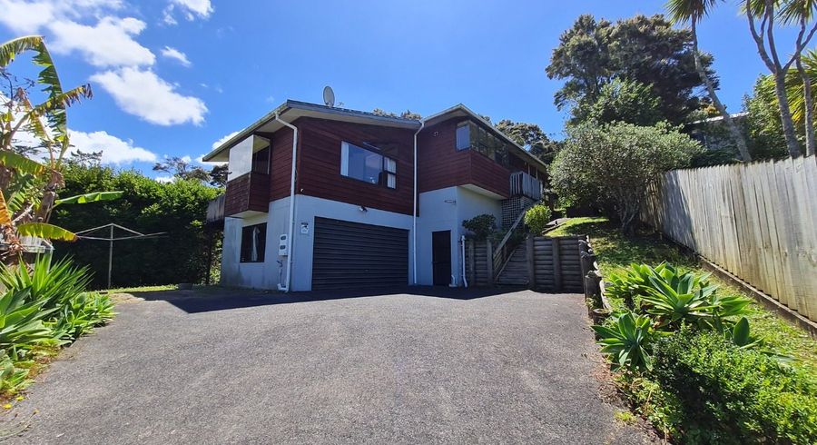  at 2/6 McQuoid Pl, Glenfield, North Shore City, Auckland