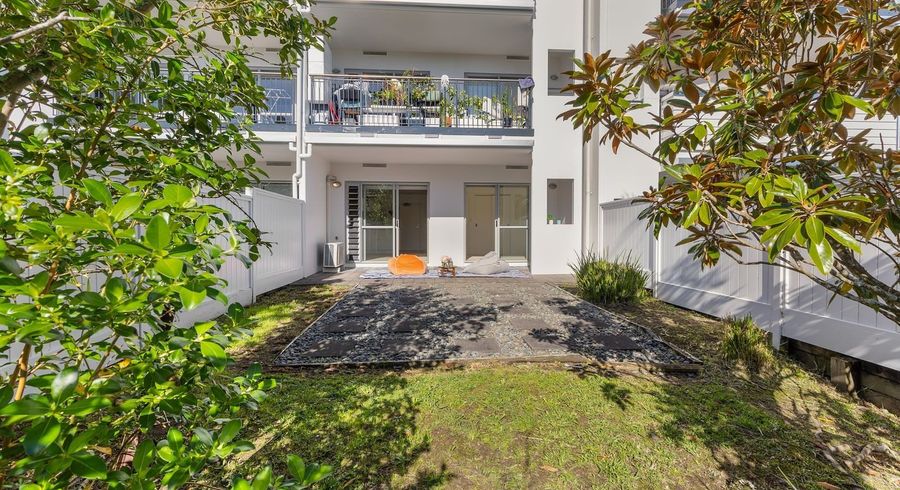  at A4/60 Masons Road, Oteha, North Shore City, Auckland