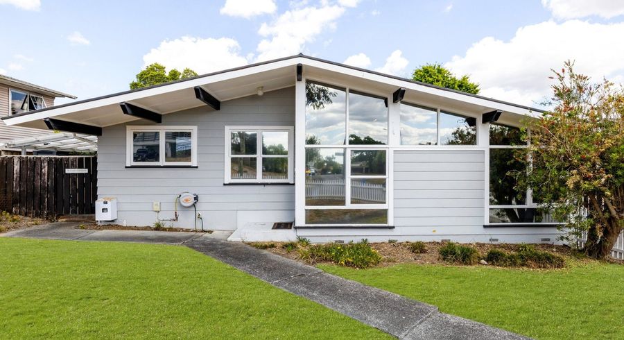  at 77 Pohutukawa Drive, Pukete, Hamilton