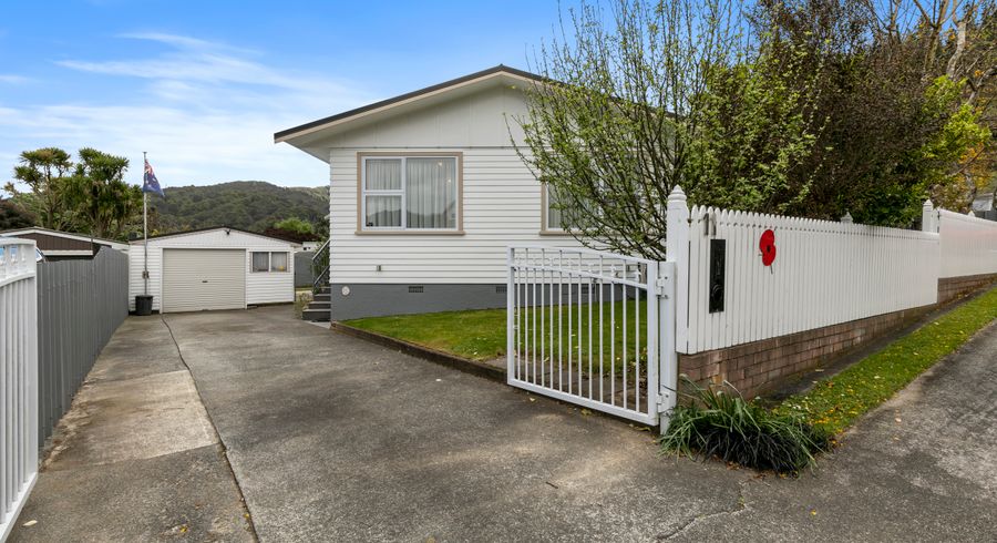 at 11 Mimihau Grove, Wainuiomata, Lower Hutt