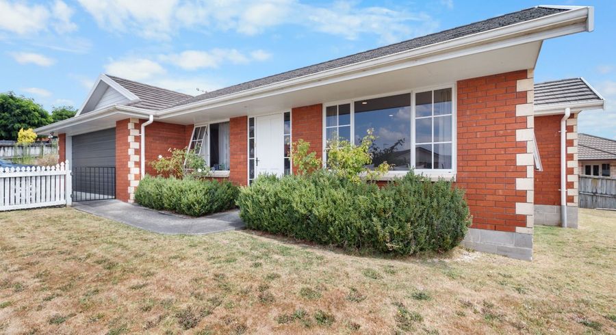  at 14 Everton Place, Grandview Heights, Hamilton, Waikato