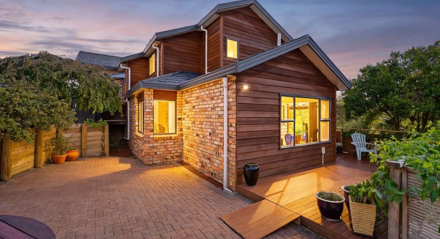  at 5 Azure Grove, Unsworth Heights, North Shore City, Auckland