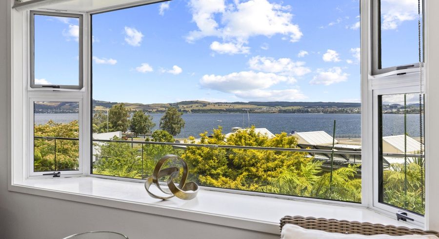  at 358 Lake Terrace, Two Mile Bay, Taupo, Waikato