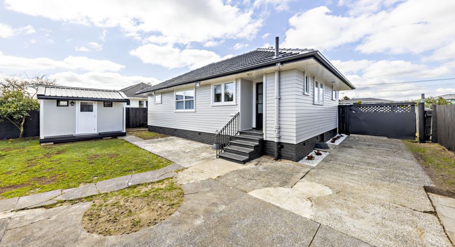 at 19 Awatere Street, Clover Park, Auckland