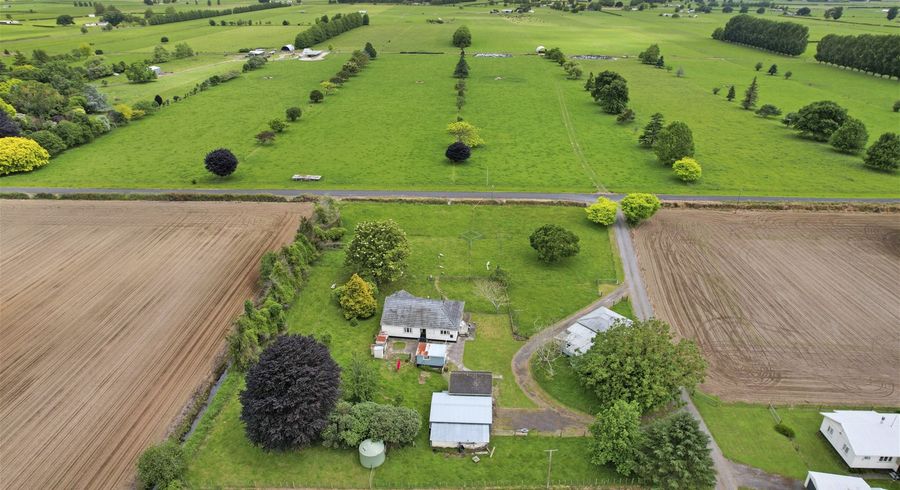  at 238A No 9 Road East, Springdale